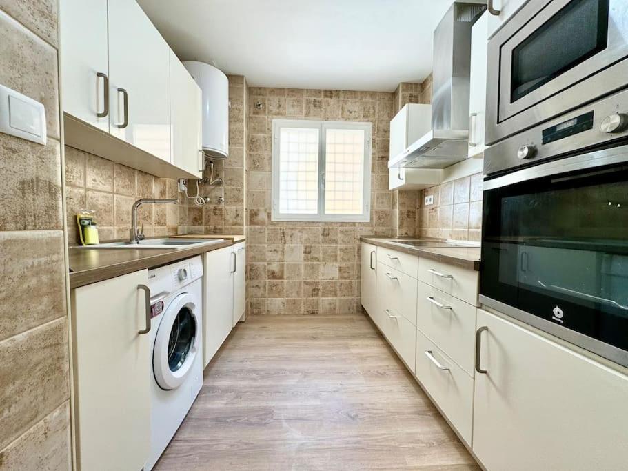 Spacious 3Bd Central Malaga With 2Bh & Ac Zewnętrze zdjęcie